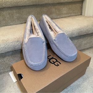 UGG W ANSLEY US Size 9 
100% Authentic BRAND NEW!! amazing deal!!